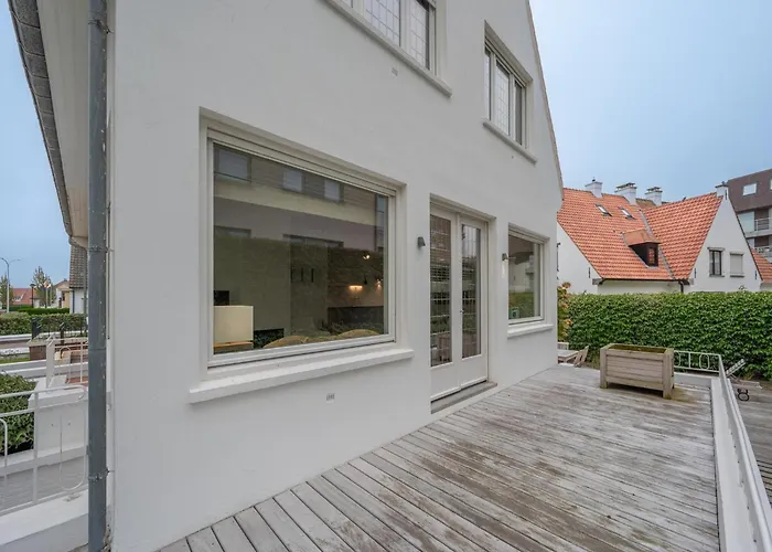 Villa In Knokke Near Alberstrand Beach